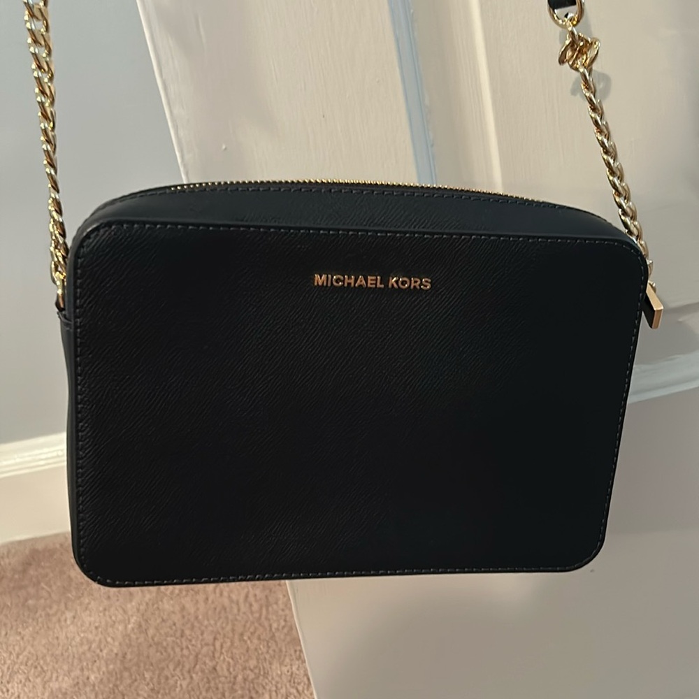 Crossbody Micheal Kors bag in navy